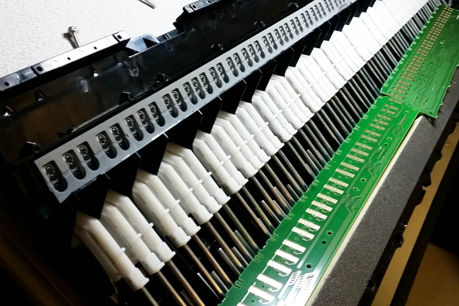 synth repairs at Plasma Music - keyboard contact strip change