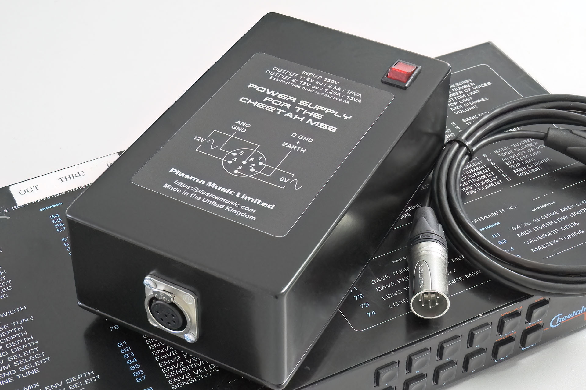 External power supply for Cheetah MS6 in black